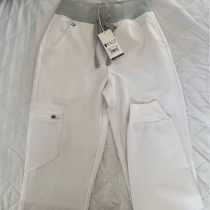 Women’s Figs High waisted Zamora Scrub pant XXS